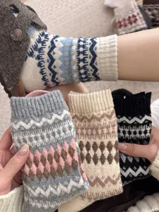 Vintage Fair Isle wool knit socks for women, thick cozy warm winter slouch crew socks.