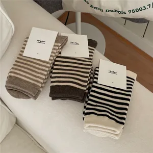 IOULOR Bruine Gestreepte Halve Kuit Sokken Casual Katoen Dames Herfst Winter Dagelijks