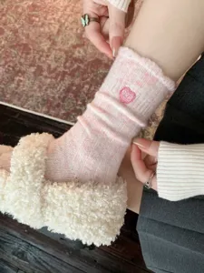Calze spesse e calde in lana con ricamo di cuore rosa, comode calze a costine invernali.