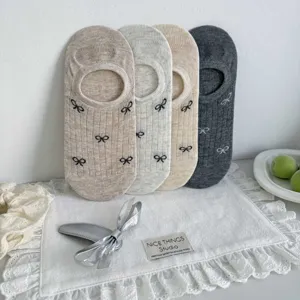 Frühling Sommer dünne Netz unsichtbare Bootssocken mit süßen Schleifen, vier Farben Pack.