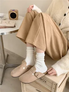 Cozy ribbed mid-tube socks for women, stylish Maillard color autumn winter daily wear.