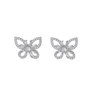 Boucles d'oreilles papillon en cuivre zircon, détail de bijoux de mode minimalistes.