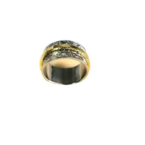 Anillo antiestrés vintage de acero inoxidable con patrón de mariposa estilo boho