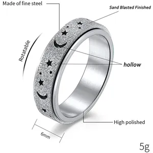 Anello antistress in acciaio inossidabile con lune e stelle, 6mm, finitura sabbiata.