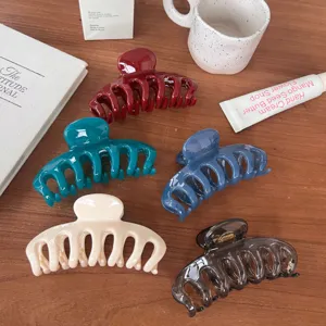 Large Geometric Hollow Hair Claw Clip For Women Minimalist Plastic Resin Shark Clip Dragon Bone Hair Accessories Hair Catch Barrette