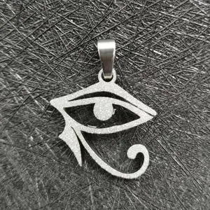 Collier Pendentif Œil d'Horus en Acier Inoxydable Amulette Œil de la Providence Égyptienne Antique Bijoux Gothiques Religieux pour Hommes Femmes