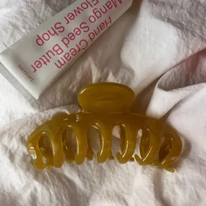 Large amber hair claw clip, hollow design, stylish shark clip for thick hair details