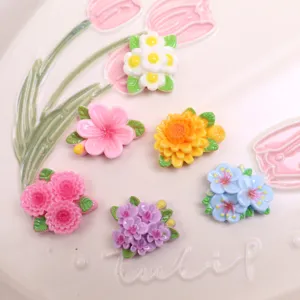 Breloques Plates en Résine en Forme de Fleur Artisanat DIY Cabochons Tournesol Marguerite Ornements de Fleurs Pour Coque de Téléphone Pince à Cheveux