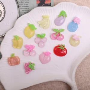 Ciondoli di Frutta in Resina Trasparente Cartone Animato Carino DIY Custodia per Telefono Fermaglio per Capelli Decorazione Accessori