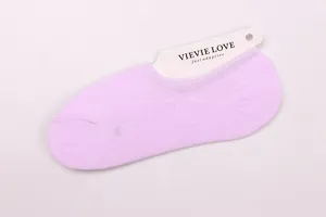 Detail view of a light purple low-cut invisible boat sock with tag, cotton material.