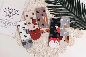 Chaussettes mi-hautes en coton avec motifs d animaux mignons pour femme au quotidien.