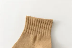 Detailed view of men's cotton rib cuff sock, fine knit texture, premium quality and comfort.