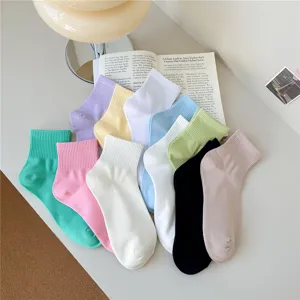 Bunte einfarbige Damen Socken in zarten Macaron Pastellfarben Baumwolle Freizeit Mode Strümpfe.