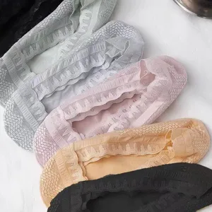 Women lace boat socks summer thin breathable low cut invisible socks anti slip cute ruffles