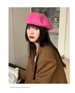 Stylish pink wool beret for women, classic retro painter hat for autumn and winter daily wear.
