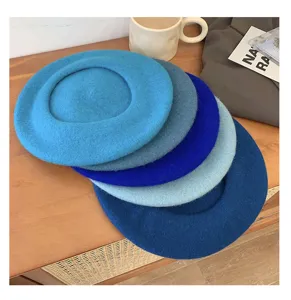 Wool beret for women autumn and winter Korean style retro cozy woolen painter hat detail shot.