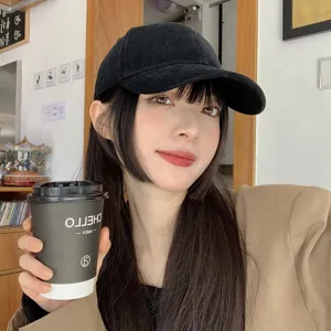 Classico cappellino da baseball nero da donna, cappello casual in stile coreano da giorno.