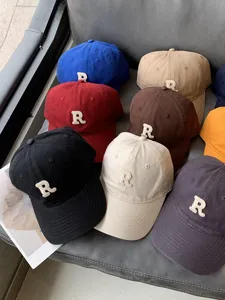 Gorra de béisbol retro unisex con bordado R, sombrero casual versátil de algodón.
