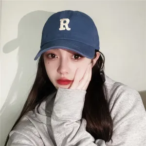 Vintage washed cotton baseball cap with letter R embroidery, casual sun hat for men and women.