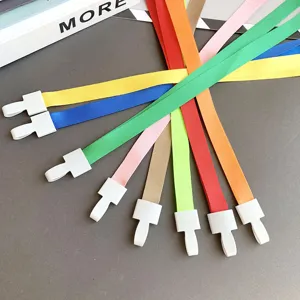 Polyester ID Badge Lanyard Met Kunststof Geïntegreerde Gesp Effen Kleur Nekriem Voor Naamkaartjes Werkausweise Kantoor School