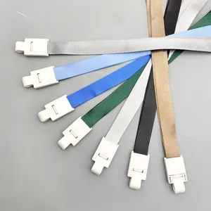 Tour de cou colorés de 15mm avec clips en plastique blanc, idéal pour badges et salons.