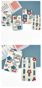 Simpatico porta carte d'identità in stile cartone animato con cordino per studenti.