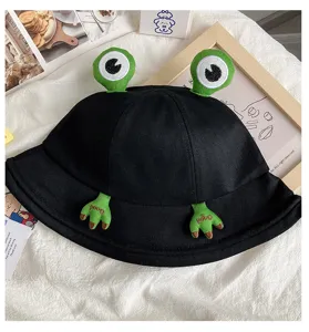 Cute black frog bucket hat for women, 3D plush green frog eyes sun protection summer cap.