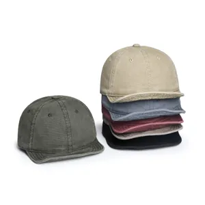 Gorra de beisbol vintage de algodon lavado con visera corta, estilo urbano suave y comodo.
