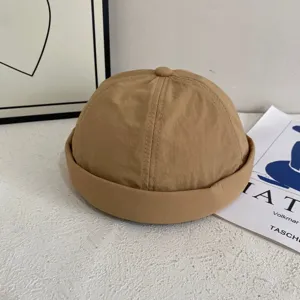 Berretto docker kaki ad asciugatura rapida, cuffia minimalista traspirante stile zuccotto.