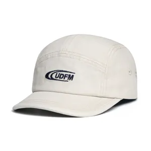 Vintage washed cotton 5-panel short brim baseball cap for men and women minimalist sun hat.