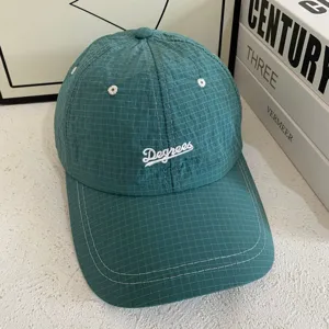 Schnelltrocknende dünne Karo-Baseballkappe für Damen und Herren, atmungsaktiver Sommer-Hut.