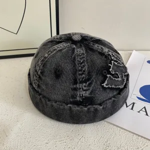 Λεπτομερης οψη vintage κορντουροι σκουφος docker, κοντινο πλανο υφης και ραφων