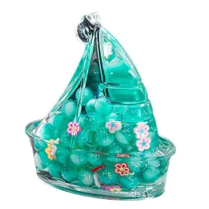 Porte-cles bateau a voile liquide acrylique grigri sable mouvant style ocean perles brillantes