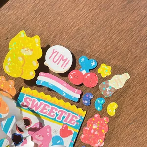 Lindas pegatinas decorativas de oso gelatina con brillo láser estilo coreano para tu diario.