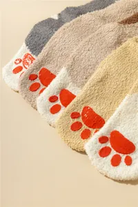Chaussettes douillettes en polaire corail avec patte de chat, chaussettes d'intérieur hiver.