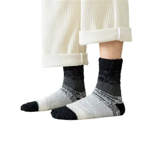 Herren dicke Korallenfleece Gradient Winter warme gemütliche Socken für die Hausschuhe.
