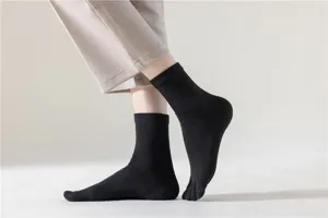 Chaussettes orteils noires pour femmes, chaussettes en coton à doigts séparés et confort.