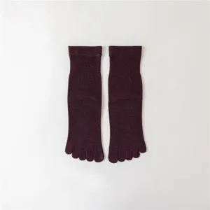 Chaussettes cinq orteils en coton mi-mollet pour femmes, détail sport respirant bordeaux
