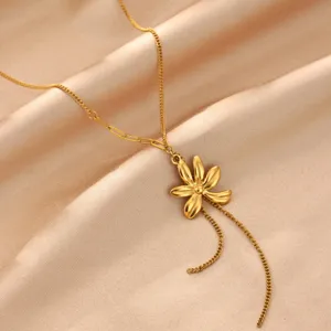 Gold Y-chain necklace featuring a delicate sunflower pendant, elegant jewelry for women.