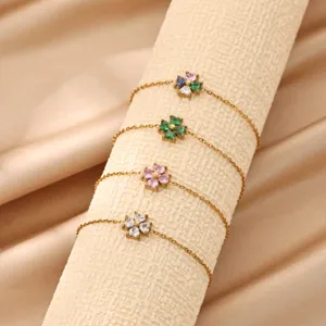 18K Gold Plated Stainless Steel Four-Leaf Clover Flower Pendant Bracelet With Colored Rhinestone For Women Fashion Jewelry Elegant Daily Wear
