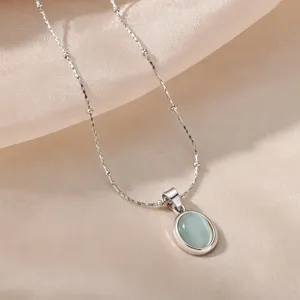 Elegant oval cat's eye stone pendant necklace delicate titanium steel clavicle chain jewelry detail