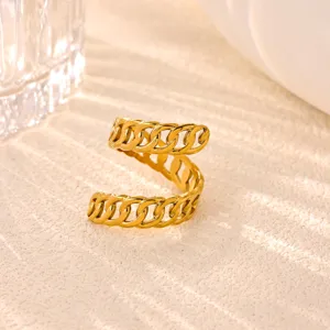 Elegant gold stainless steel chain link open ring for women, chic minimalist finger jewelry.