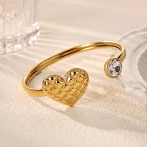 Exquisite 18k gold plated stainless steel quilted heart open cuff bracelet with crystal stone