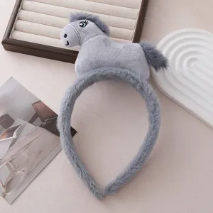 Détail de serre-tête animal âne en peluche grise, accessoire cheveux mignon dessin animé.