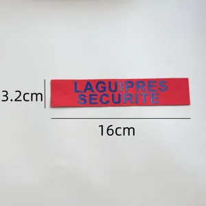 Roter Stoffaufnäher mit blauen Buchstaben, 16x3.2cm DIY Nähdekoration für Jacken und Taschen.