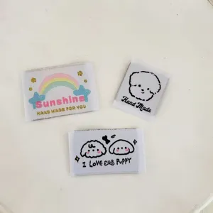 Jolies étiquettes tissées chiot dessin animé arc-en-ciel patchs vêtements accessoires détails