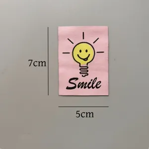 Etichetta in tessuto lampadina sorriso rosa toppa vestiti badge decorativo 7x5cm