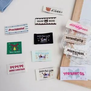 Korean minimalist woven labels with puppy and heart embroidery for DIY clothing decoration.