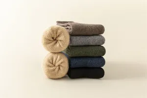 Men winter thermal wool socks detail view, thick terry loop cushion sports outdoor crew socks.