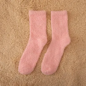 Chaussettes douillettes en molleton de corail rose, chaussettes de sommeil d'hiver.